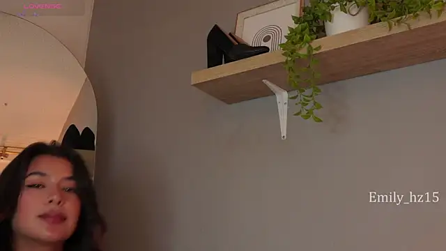 Missemily 11 online show from May 11, 2026, 2:45 pm