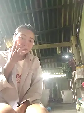 Snapshot of yeu-yeu chatting on October 26, 2025, 4:29 am yeu-yeu online show from October 26, 2025, 4:29 am