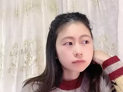 nuannuan35593 online show from November 23, 2025, 12:49 pm