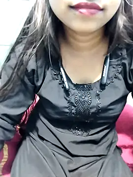 cute mahi07 online show from October 26, 2025, 4:57 pm