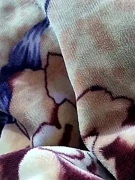 couple-open-enjoy online show from November 16, 2025, 6:52 am