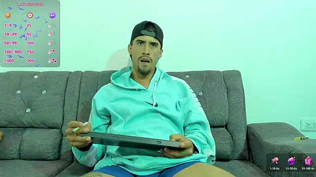 Snapshot of harold_777 chatting on November 13, 2025, 6:18 pm harold 777 online show from November 13, 2025, 6:18 pm