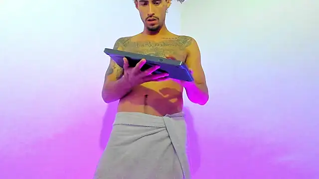 Snapshot of harold_777 chatting on November 20, 2025, 10:09 pm harold 777 online show from November 20, 2025, 10:09 pm