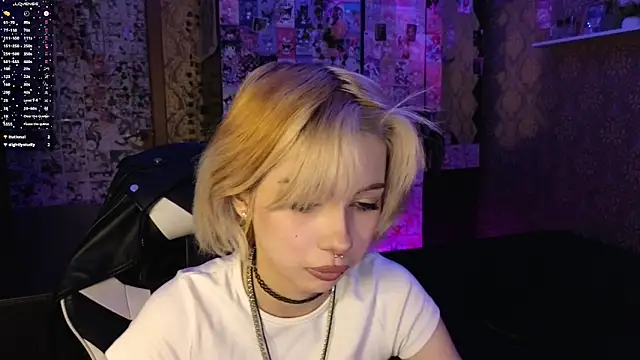 Snapshot of MissMorganMoon chatting on February 13, 2026, 11:12 pm MissMorganMoon online show from February 13, 2026, 11:12 pm