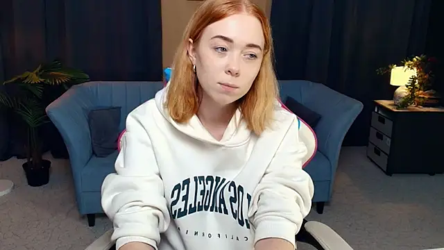 AddieOsler online show from November 16, 2025, 8:36 pm