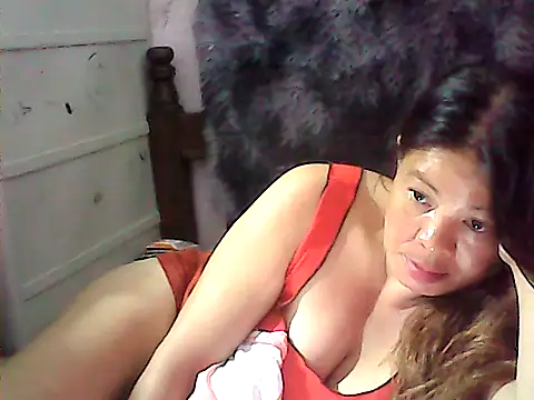 Titiesfuck69 online show from November 18, 2025, 10:03 pm