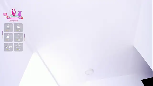 Leyacopper  online show from November 4, 2025, 7:24 pm