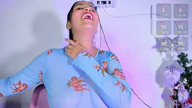 Leyacopper  online show from January 6, 2026, 11:40 pm