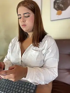 RileyFlame online show from November 8, 2025, 4:18 pm