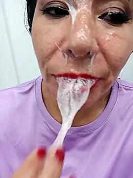 Esmeralda 546 online show from February 23, 2026, 8:28 pm