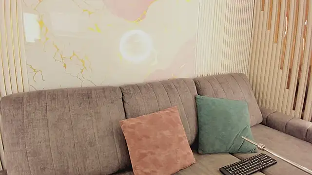 Snapshot of NhoanBrunette chatting on February 14, 2026, 2:58 pm NhoanBrunette online show from February 14, 2026, 2:58 pm