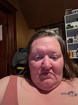 cuteandsassy85 online show from October 26, 2025, 12:16 am