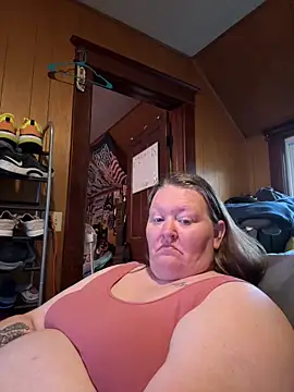 cuteandsassy85 online show from October 26, 2025, 10:36 pm