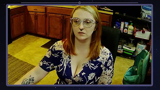 Snapshot of xRavensTouchx chatting on October 26, 2025, 1:44 am xRavensTouchx online show from October 26, 2025, 1:44 am