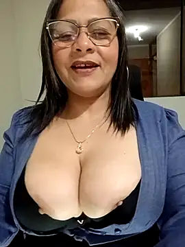 Angie milf50 online show from November 8, 2025, 3:18 am