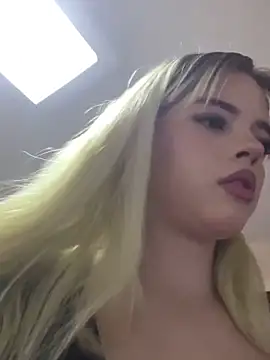 ViolettaAllente online show from January 7, 2026, 2:03 am