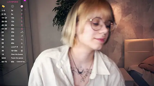 KellePourier online show from February 14, 2026, 6:15 pm