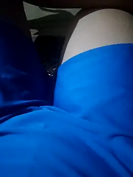 marianagamez49 online show from November 16, 2025, 2:39 am