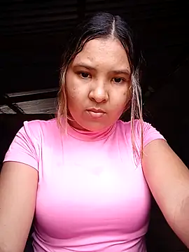 marianagamez49 online show from December 14, 2025, 8:35 pm