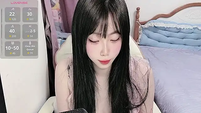 Vivian-88 online show from May 4, 2026, 3:35 am