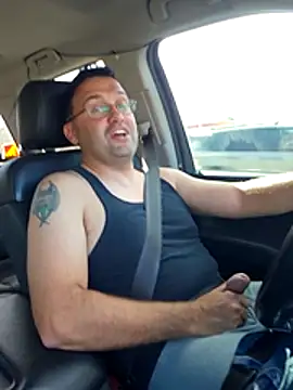 Latinesc online show from March 2, 2026, 9:10 pm