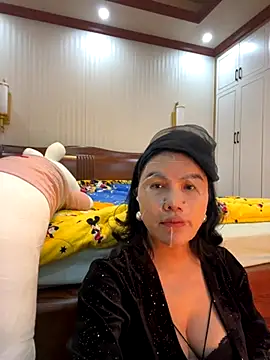 Qt889999 online show from November 10, 2025, 2:16 pm