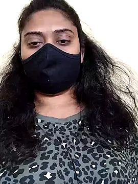 girl999 online show from December 21, 2025, 9:38 am