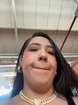 Hannahpradaa  online show from November 19, 2025, 8:53 pm