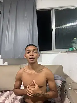 Snapshot of Novinho_sb7 chatting on October 28, 2025, 2:26 am Novinho sb7 online show from October 28, 2025, 2:26 am