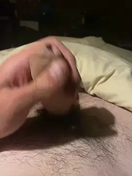 Snapshot of FestiveWolf225 chatting on October 28, 2025, 7:38 pm FestiveWolf225 online show from October 28, 2025, 7:38 pm