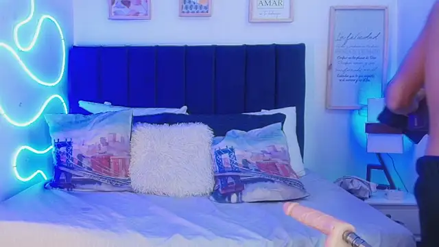 Snapshot of Andrew_Haalls chatting on November 7, 2025, 8:31 pm Andrew Haalls online show from November 7, 2025, 8:31 pm