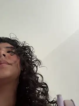 SugarTroubl33 online show from June 9, 2026, 2:06 pm
