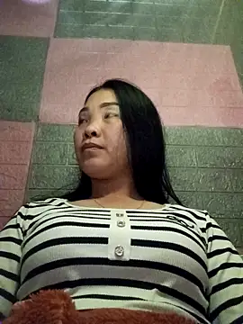 Lovebaby-love online show from November 12, 2025, 12:05 pm