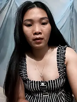 Lovebaby-love online show from April 16, 2026, 1:45 pm