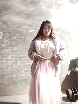 emini-xx online show from November 27, 2025, 10:12 pm