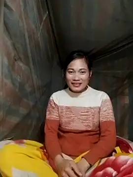 doggy-00 online show from November 14, 2025, 4:44 am