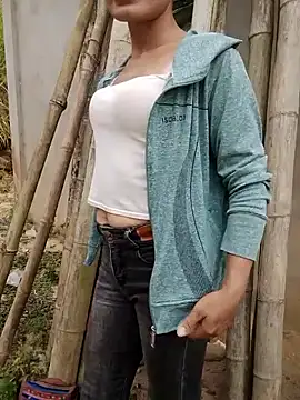 doggy-00 online show from April 16, 2026, 9:54 am