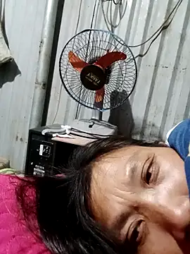 bella-la online show from December 22, 2025, 11:07 am