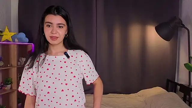 GemmaGlory online show from October 28, 2025, 4:05 am