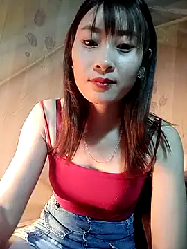 Em xinh01 online show from December 2, 2025, 1:39 pm