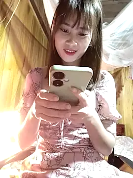 Em xinh01 online show from December 17, 2025, 4:13 pm