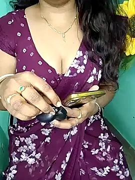 Snapshot of shreyareddy99 chatting on February 4, 2026, 4:13 pm shreyareddy99 online show from February 4, 2026, 4:13 pm