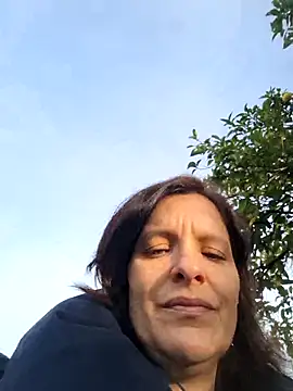 Piediniecollant online show from February 8, 2026, 7:56 am