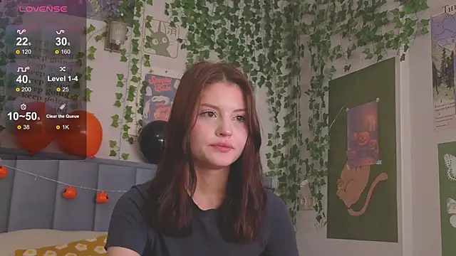 Sophie fawn online show from October 31, 2025, 12:28 pm