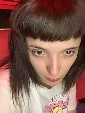 Snapshot of xlucifer13 chatting on November 5, 2025, 2:11 am xlucifer13 online show from November 5, 2025, 2:11 am