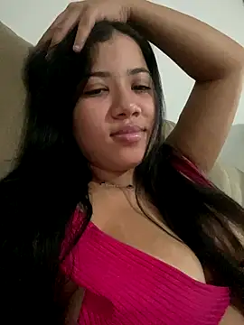 morenahhwy online show from October 31, 2025, 2:56 am