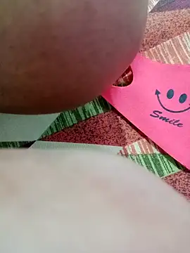 Laal Parilove online show from December 5, 2025, 5:20 pm