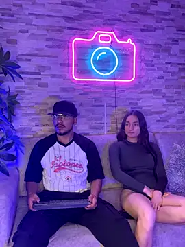 Noa N Luxy online show from December 3, 2025, 2:30 am