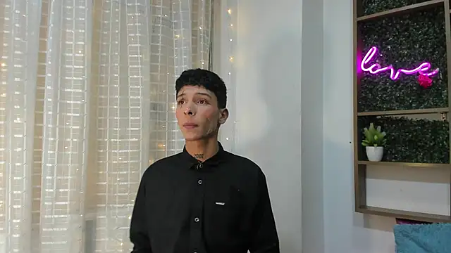 Max Steell online show from October 31, 2025, 3:07 am