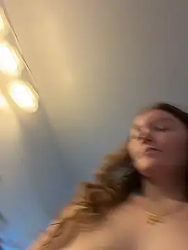 stonerbaby online show from November 4, 2025, 7:57 pm